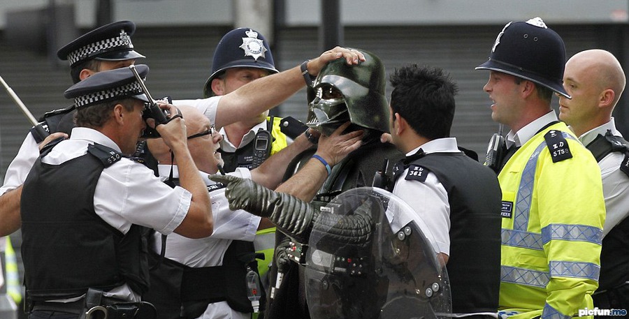 london_riot_dark_force.jpg